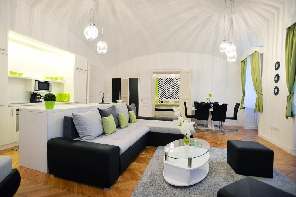 Varkapitany Apartman إغير المظهر الخارجي الصورة