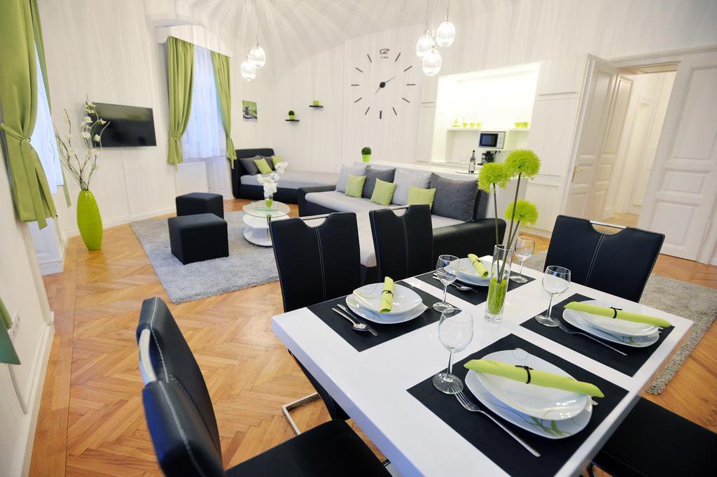 Varkapitany Apartman إغير المظهر الخارجي الصورة